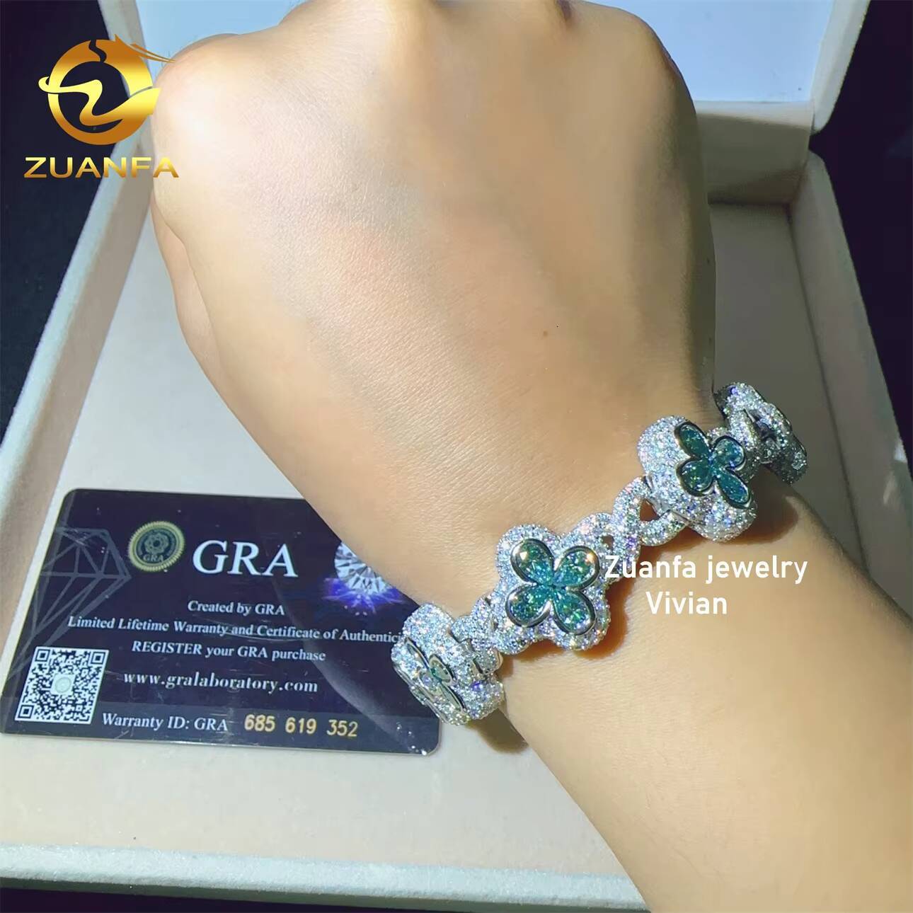 925 Sterling Silver Iced Out Moissanite Cuban 18mm VVS Moissanite Hio Hop Jewelry Cuban Link Bracelet