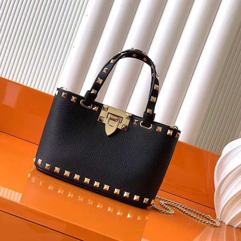 Designer Luxury High Quality Women's Brown Handbag With Large Capacity Fashionable Rivet Design Suitable For Travel And Shopping Single Shoulder bag