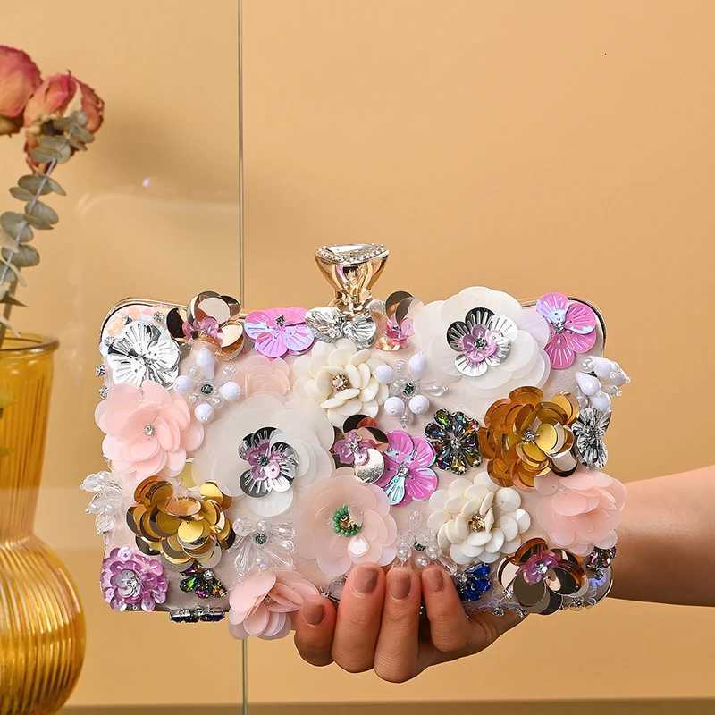 Flower Shape Ladies Evening Bag Diamond Handbags Women Banquet Dinner Clutch Bag Chain Small Square Bag H2510271