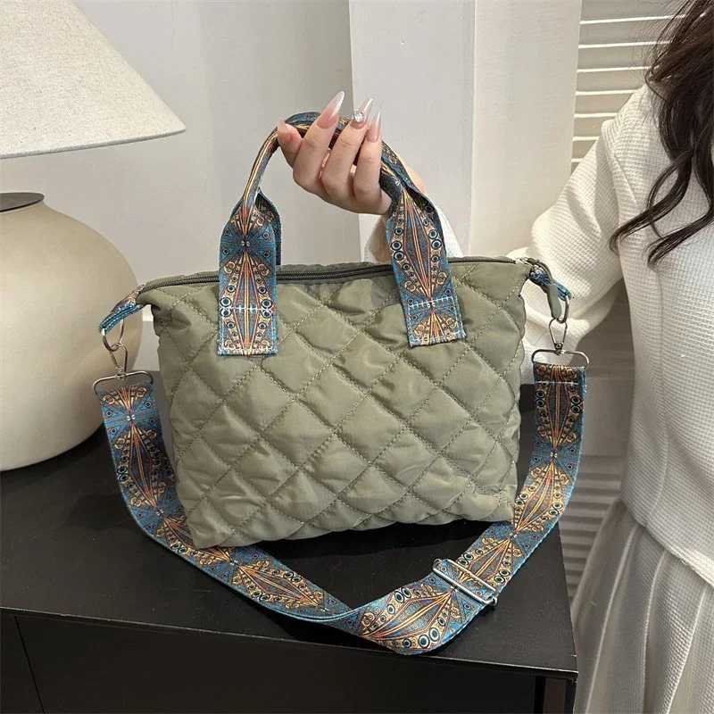 Women Wide Shoulder Belt Handbag FallWinter Rhombus Space Cotton Shoulder Bag Large Capacity AllMatch Shopping Tote BagW251028