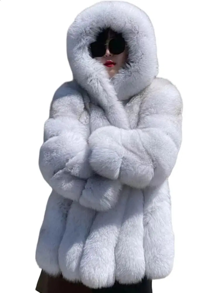 Womens Real Silver Fox Fur Coat Long Genuine Fur Jacket Fashion Natural Streetwear Hooded Plush Outerwear Winter 251027