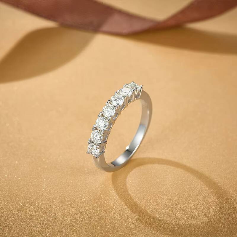 Wholesale Moissanite Ring 7 Stones 925 Sterling Silver High Quality Exquisite Classic Jewelry Wedding Engagement Party