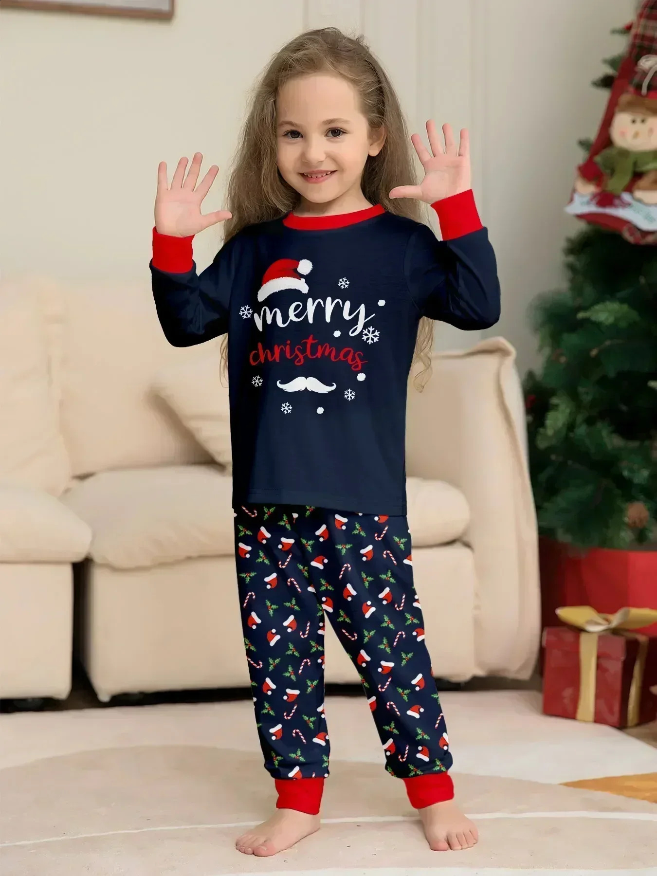 Family Look Outfits Merry Christmas Print Mom Dad Kids Matching Pajamas Set Full Sleeve 2 Pcs Suit Baby Romper Xmas Wear Pjs 251027