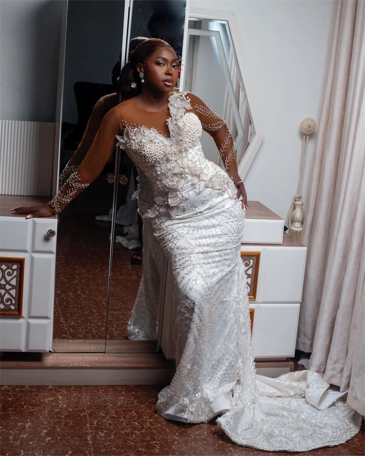 Arabic Aso Ebi Plus Size Mermaid Wedding Dress in Ivory with Full Lace Florals Pearls Beaded and Vintage Style