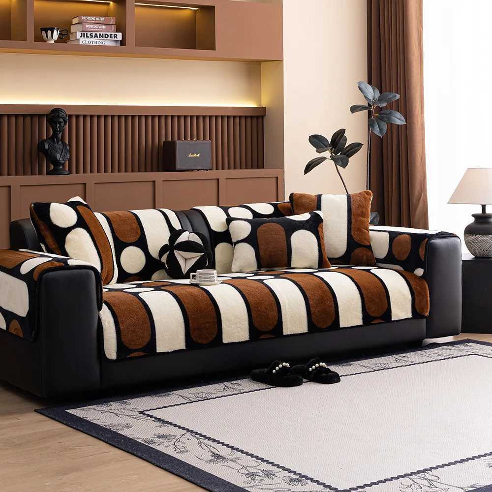 Thickened Rabbit Plush Sofa Cover NonSlip SkinFriendly Velvet Warm Living Room Backrest Armrest Cushion for Autumn Winter C251028