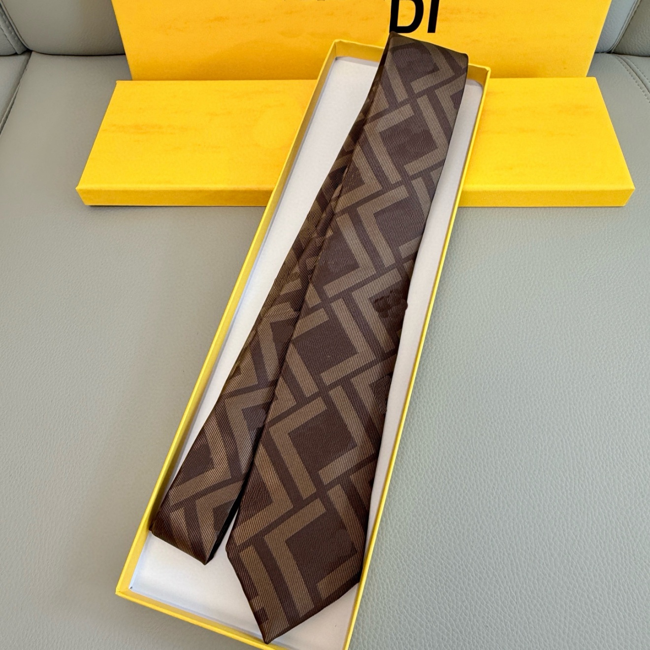 2025 New Business Men's Office Formal Tie Luxury Wedding Groom Tie 100% Designer Silk Jacquard Classic Handmade Pattern Tie Retro Party Casual Silk Tie Letter F Tie 82