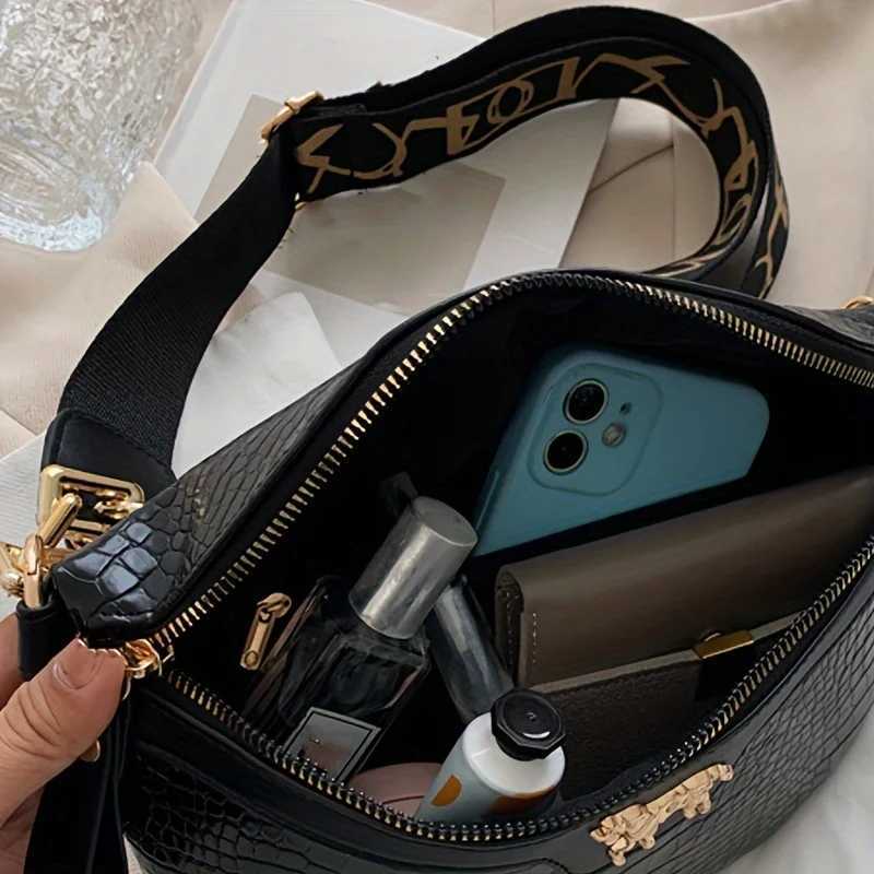 Trendy PU Chest Bag Stylish Single Shoulder Saddle Bag with Crocodile Pattern Chain Wide Belt Crossbody Bags for Women Daily UseW251028