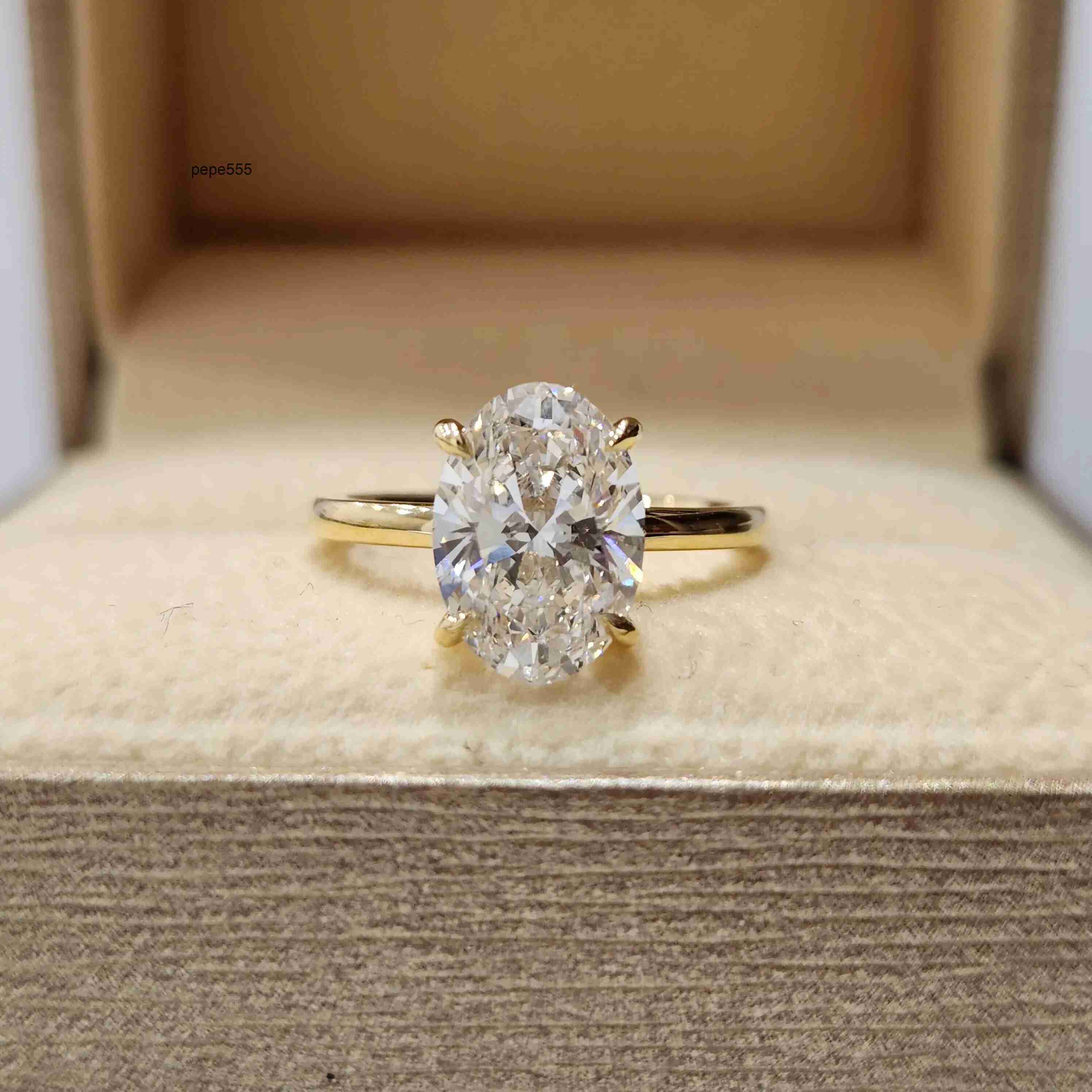 Custom Real Solid 18K Yellow Gold Rings Women Engagement Anniversary Wedding Rings Oval Moissanite Diamond Rings Trendy