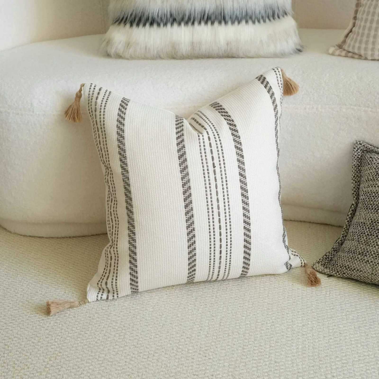 Pillow Case Light Luxury Plush Cushion Cover Abstract Striped Embroidered Cover Fluffy slips Decor Home Living Room Bedroom C251028