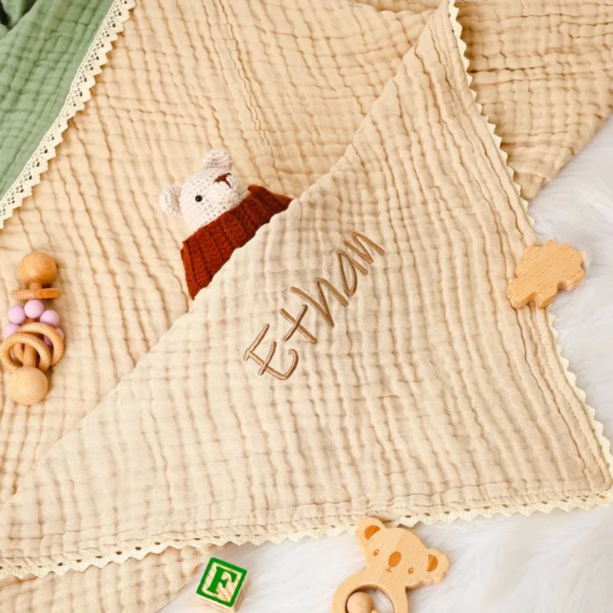 Personalized Custom name Embroidered born letter Nursery Baby Cotton Plain Color blanket Stroller Cover Lace Gifts Boy Girl 251027