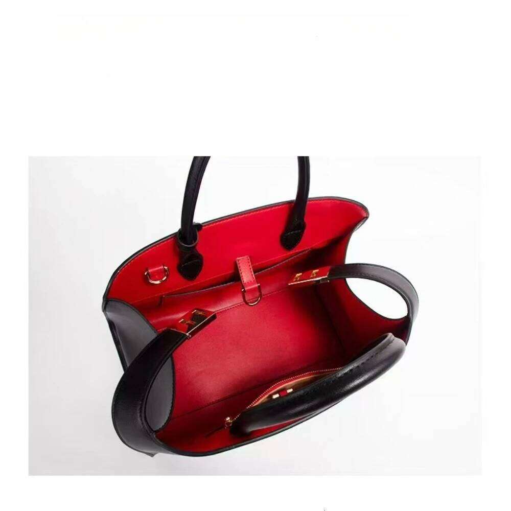 Designer Bags Niche Design Light High-End Shoulder Cowhide Tote Bag Large Capacity Commuter Leather Women's Handbag Hot Selling