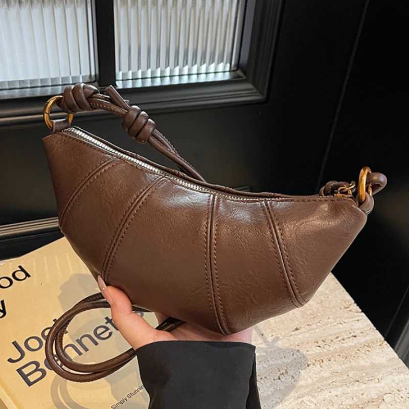 2025 Retro Trend Solid Color Splicing Leather Shoulder Bag Women Korean Fashion Lady Dumpling Crossbody Bag Handbags and PursesW251028
