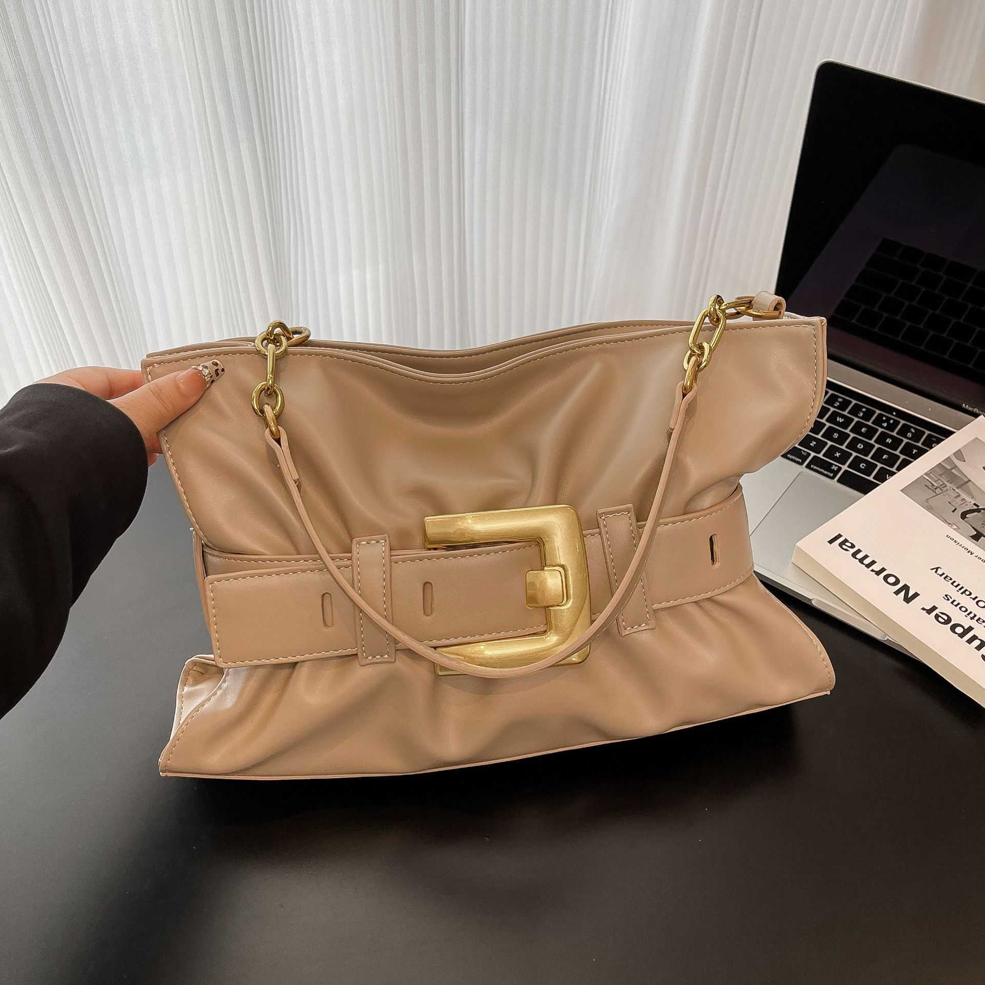 Internet Celebrity Same Style Niche Design Belt Buckle Handheld Underarm Bag Wrinkled Cloud Commuting Casual Fashion Versatile Women's Bag