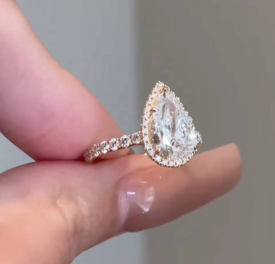 VVS D Color IGI Certificated Lab Grown Diamond 1CT Pear Cut Ring Engagement Ring 10K 14K Gold Gift for Women