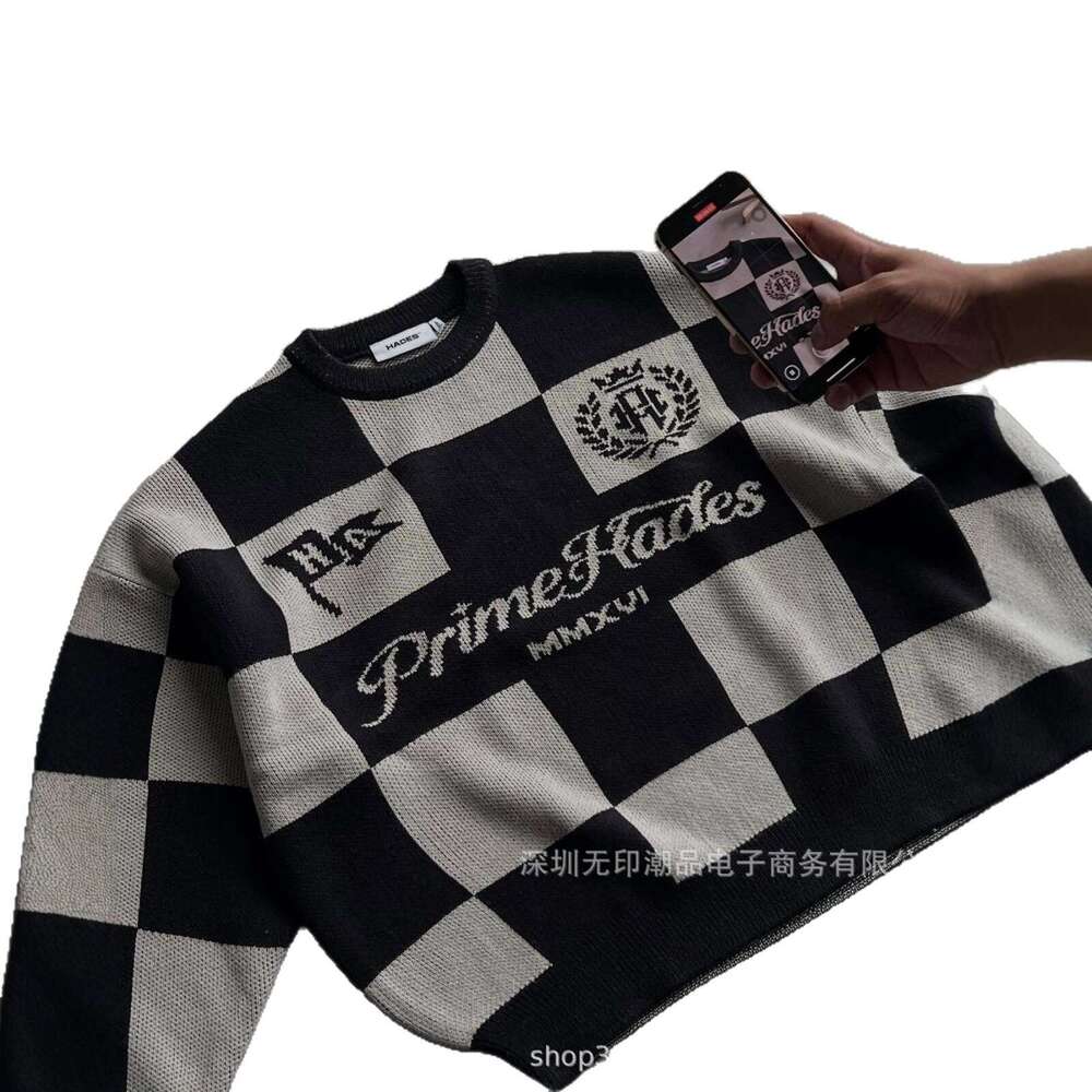 Loose Fashion Unisex Casual Style 3D Jacquard Black and White Color Block Winter Knitted Sweater