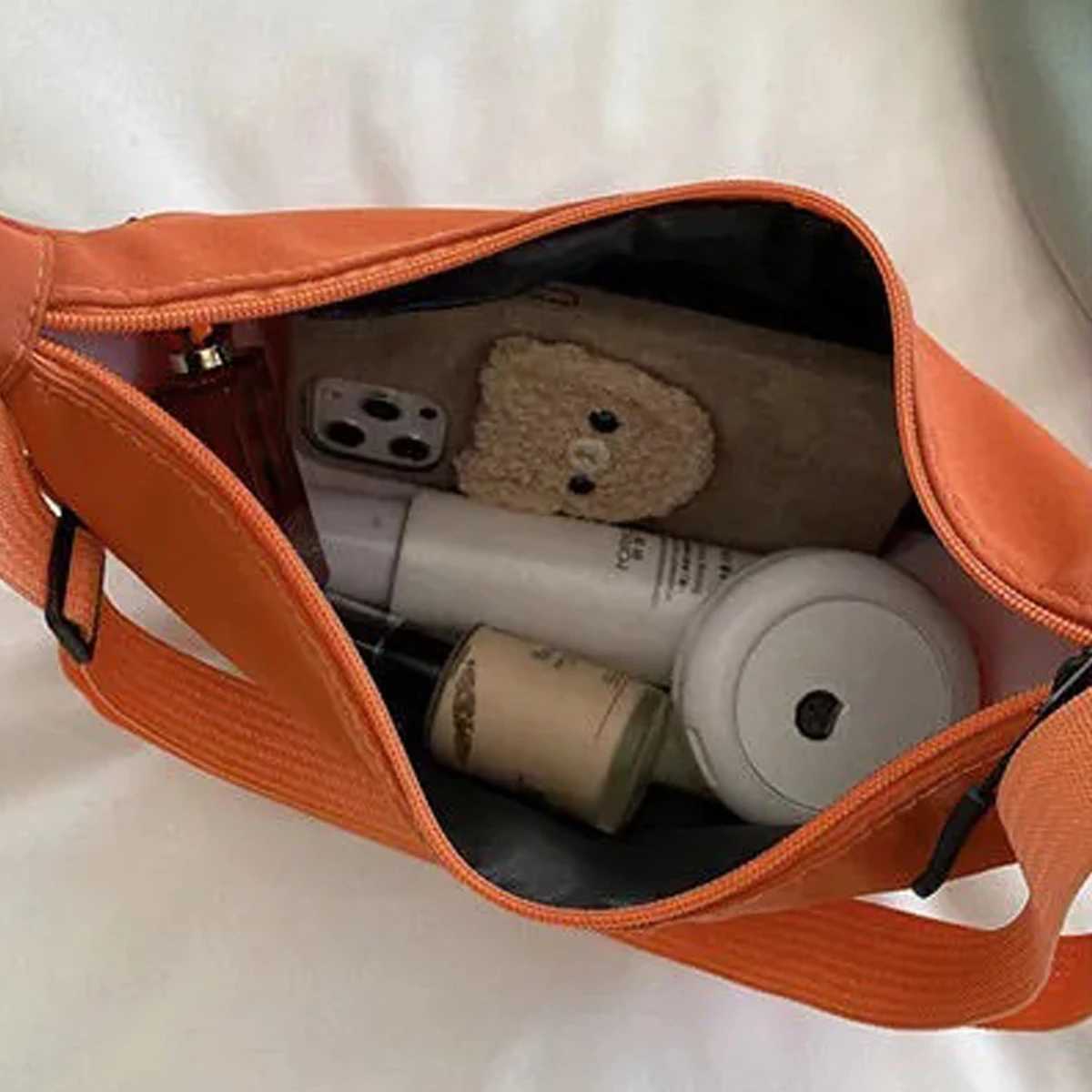 1 Pc Womens Minimalist Nylon Crossbody Bag Adjustable Strap Zipper Hobo Bag Lightweight Portable Purse For Daily UseTravelW251028