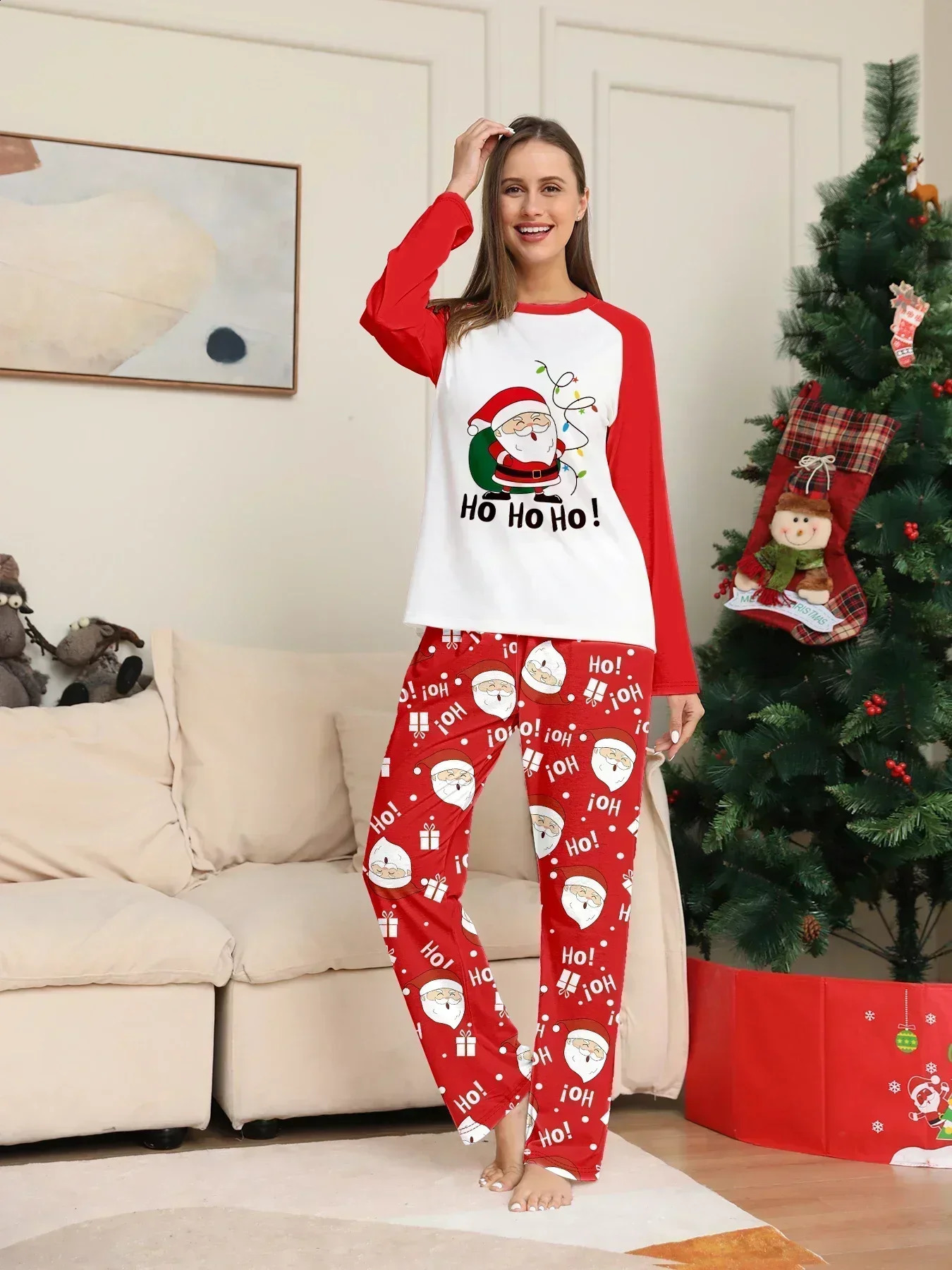Christmas Family Look Pajamas Santa Print Mother Father Kids Matching Outfits Cute Loose 2 Pieces Suit Sleepwear Xmas Wear 251027