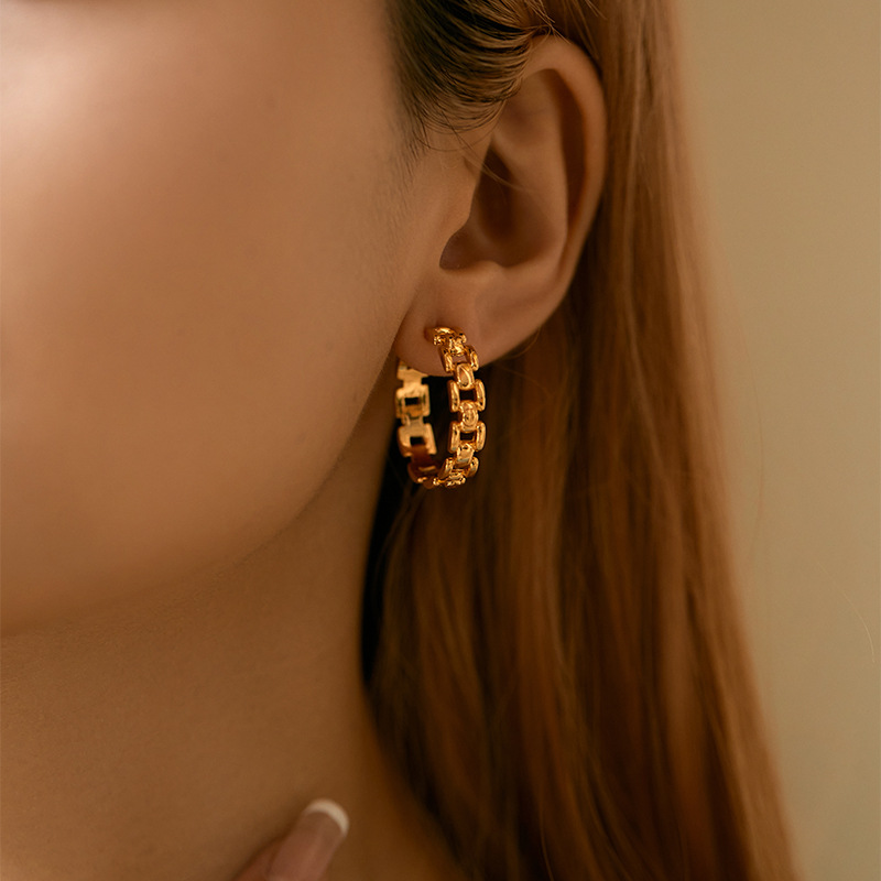 Earrings Designer luxury earring Zircon inlay INS Circle Cold Style Minimalist High-end copper plated with 18K gold Festival vacation gift