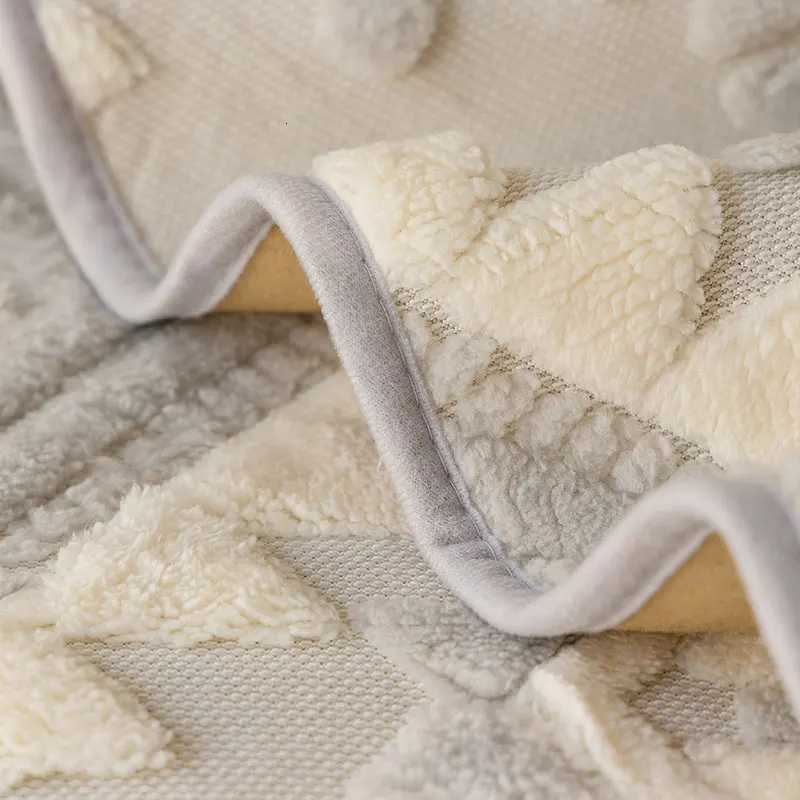 1PCShu Mianrong sofa cushion for autumn and winter thickened light luxury highend non slip sofa cushion C251028