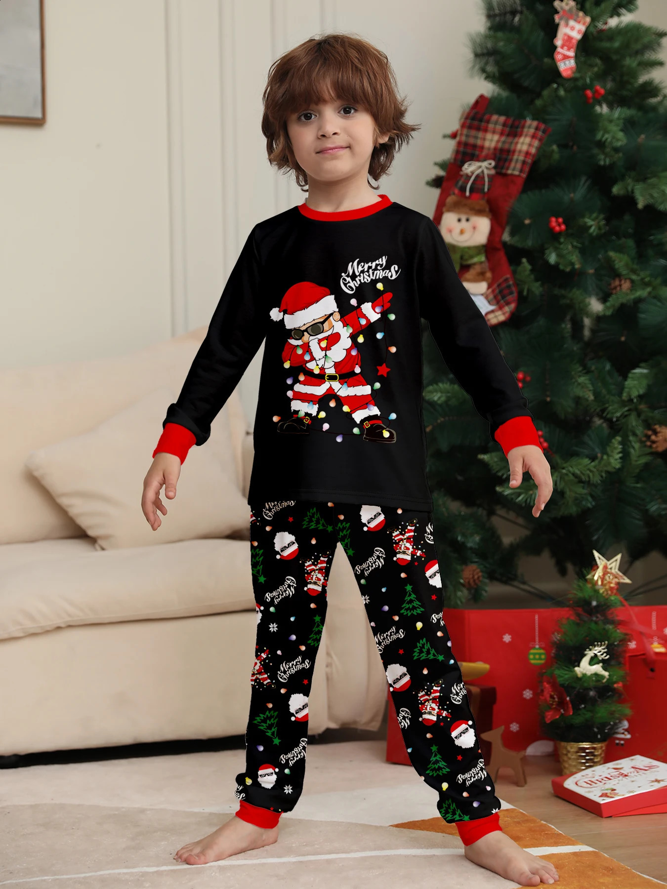 Family Matching Christmas Pajamas Set with Santa Claus Print Festive Xmas Loungewear 251027