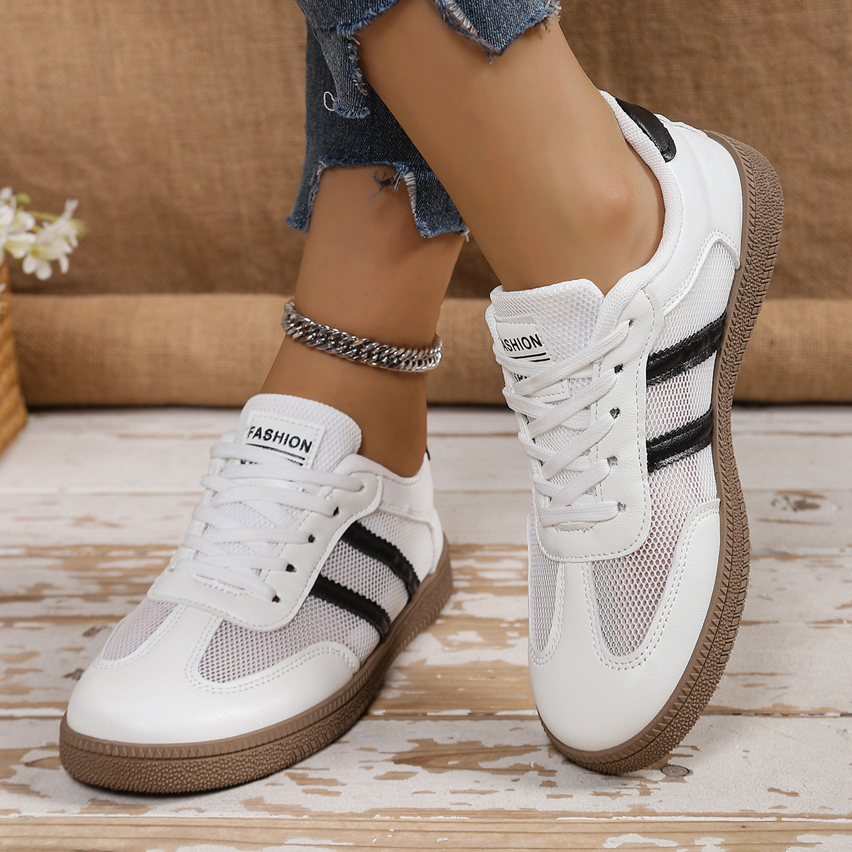 German training shoes summer new fashionable and versatile white shoes for wearing lightweight soft-soled casual board shoes