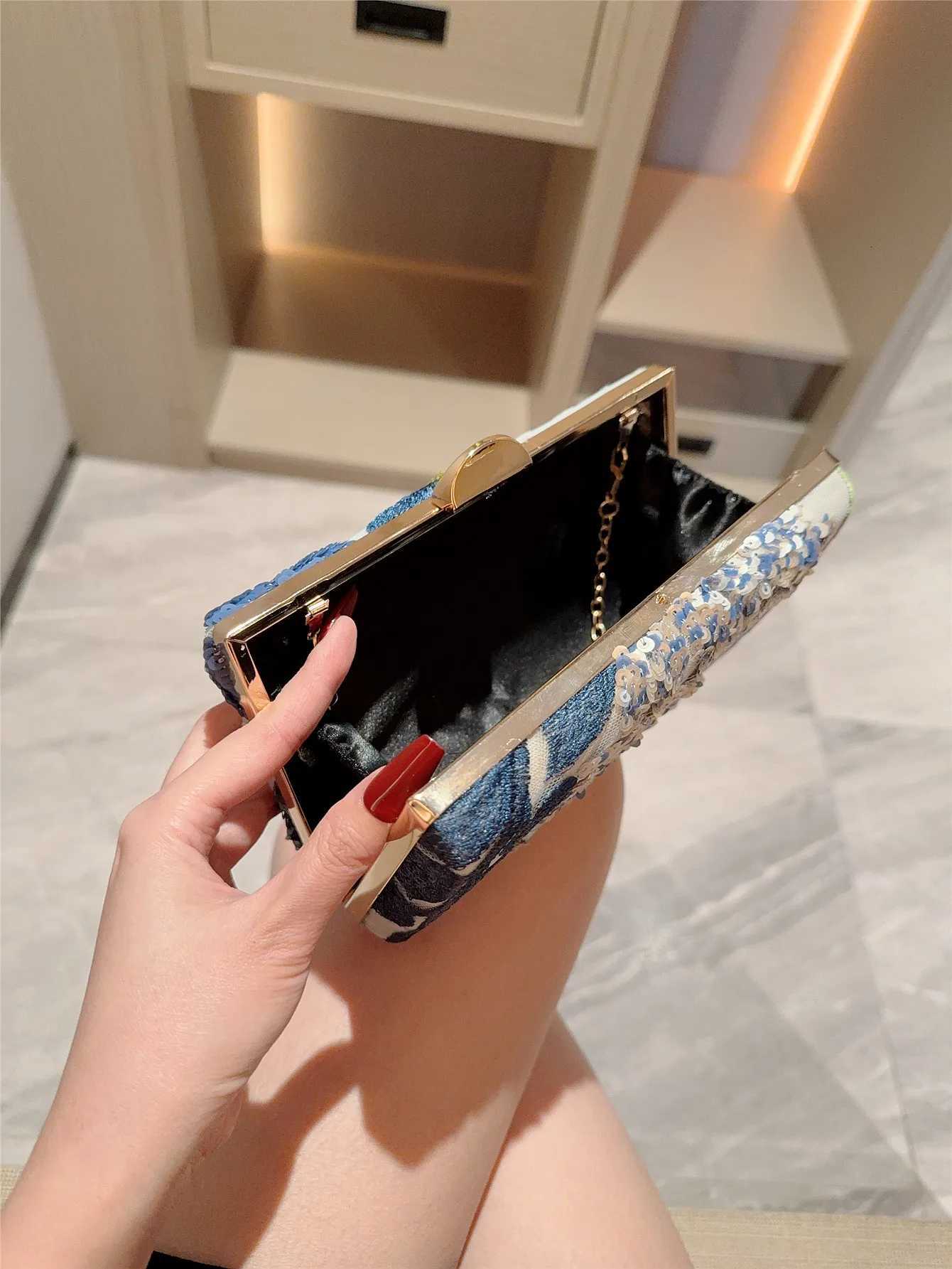 New CrossBorder Sequin Embroidery Flower Chain Clutch Bag Chain Bag Spring and Summer Fashion Trendy Womens Bag Crossbody Bag H251027