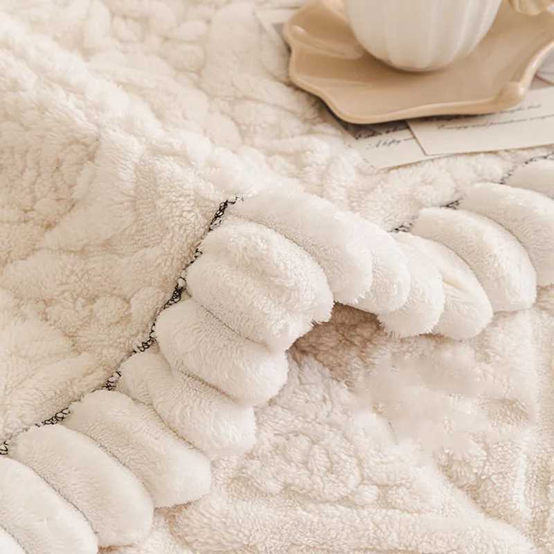 European Soft Jacquard Sofa Cushion for Living Room Warm Anti Cat Scratch Couch Cover Thick Autumn Winter Furniture Protector C251028