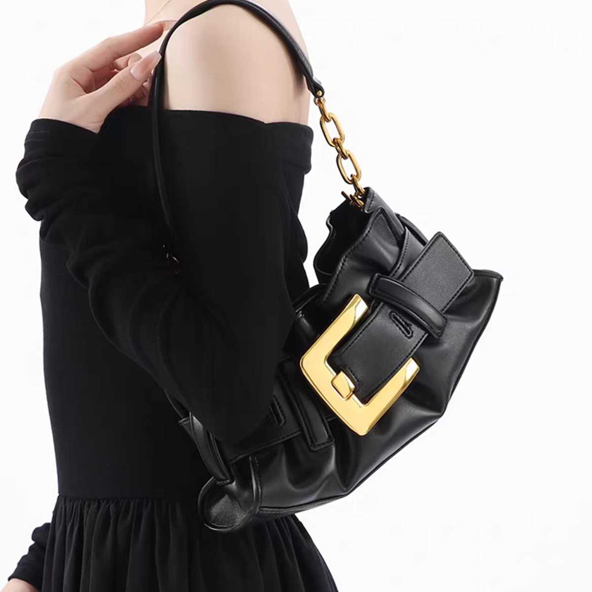 Holiday Chanson Soft Leather Wrinkled Tote Large Bag for Women 2025 New Single Shoulder Bag Underarm Large Capacity Fashion Cloud Bag