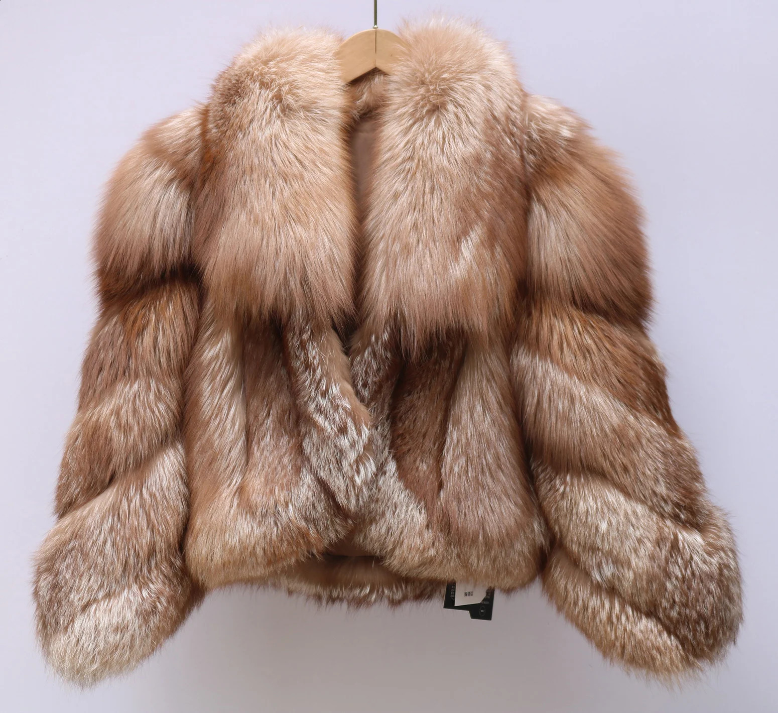 Winter Womens Natural Fox Fur Coat Short Warm High Quality Silver Fox Fur Jacket Big Turndown Collar Ladies Overcoat 251027