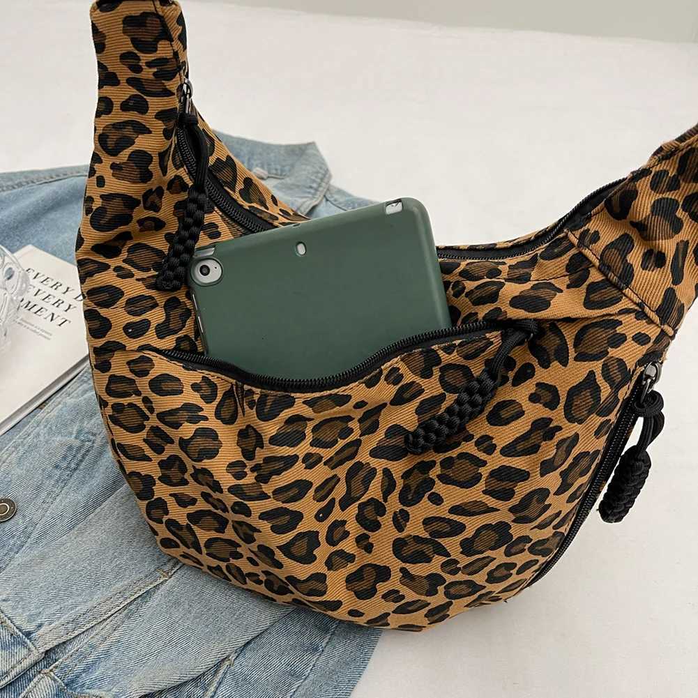 Women Stylish Dumpling Bag Multipockets Leopard Print Hobo Sling Bag Adjustable Strap Crescent Crossbody Bag Outdoor Travel BagW251028