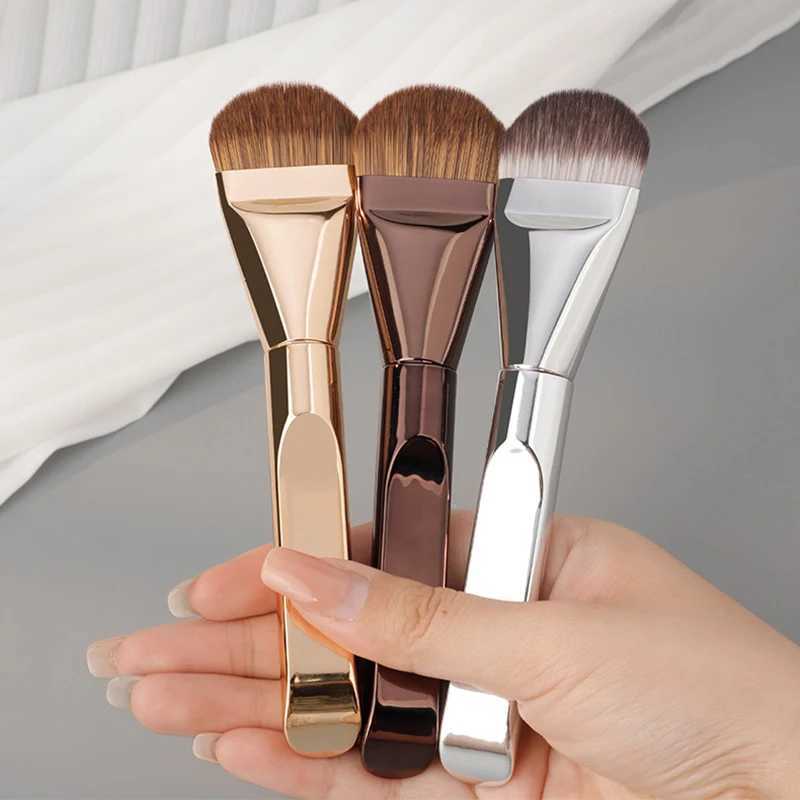 Tongueshaped Foundation Brush with Specialshaped Fan Design for Seamless Base Makeup Flathead Style Beauty Tool J251117