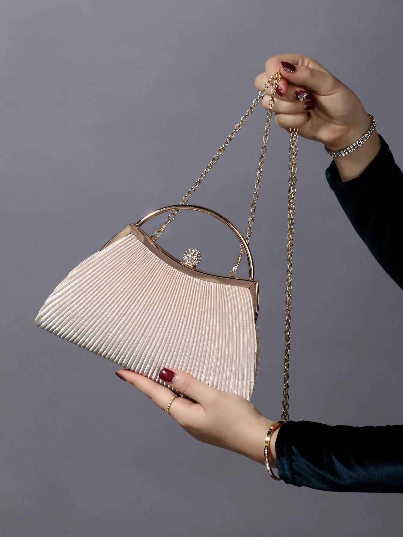 Womens Golden Glitter Pleated Clutch Purse with Rhinestone Ring Bridal Wedding Evening Bag Casual Handbag H251027