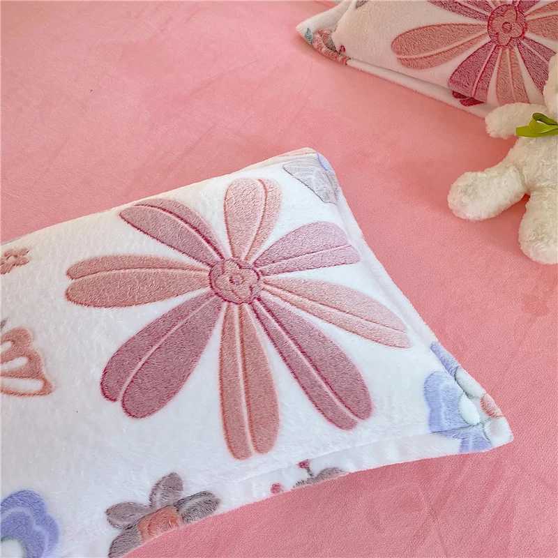 Pillow Case 2pcs Fluffy Plush case for Winter Warm Soft Coral Fleece case Cover 48x74cm Cartoon Kids Sham Cushion Cover C251028