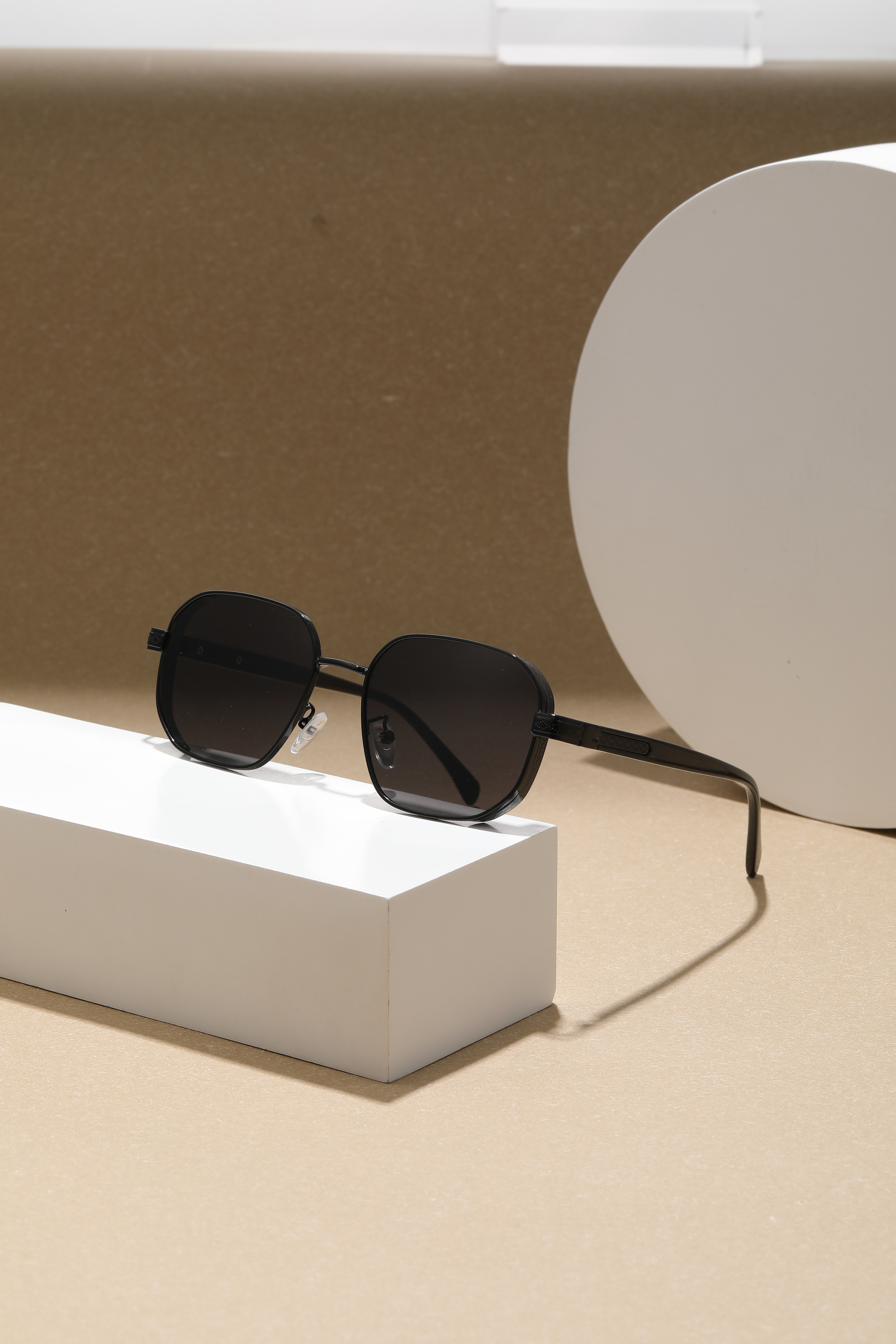 1pc Double-Bridge Pilot Metal Frame #90s Retro Metal Small Frame Heavyweight Men's Sunglasses Thick Frame Geometric Hexagonal Women's Fashio