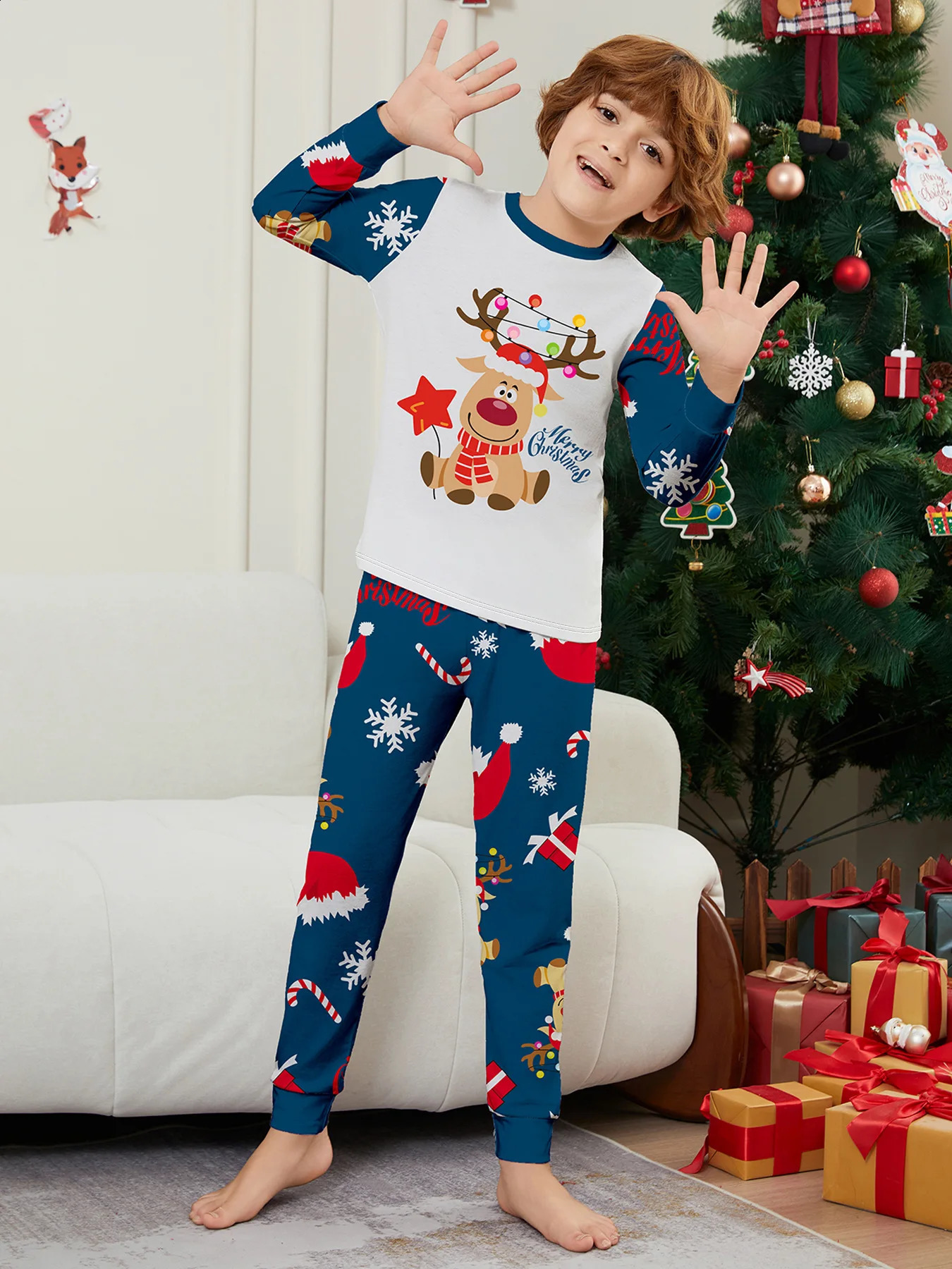2025 Christmas Family Matching Outfit Cute Elk Print Adults Kids 2 Pieces Suit Sleepwear Full Sleeve O Neck Pyjama Xmas Look 251027