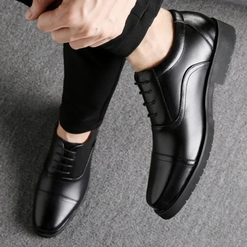 Social Shoe for Men Black Dress Shoes Man Business Spring Autumn Gentleman Elegant and Classic Legitimate Leather Suit Official 251028