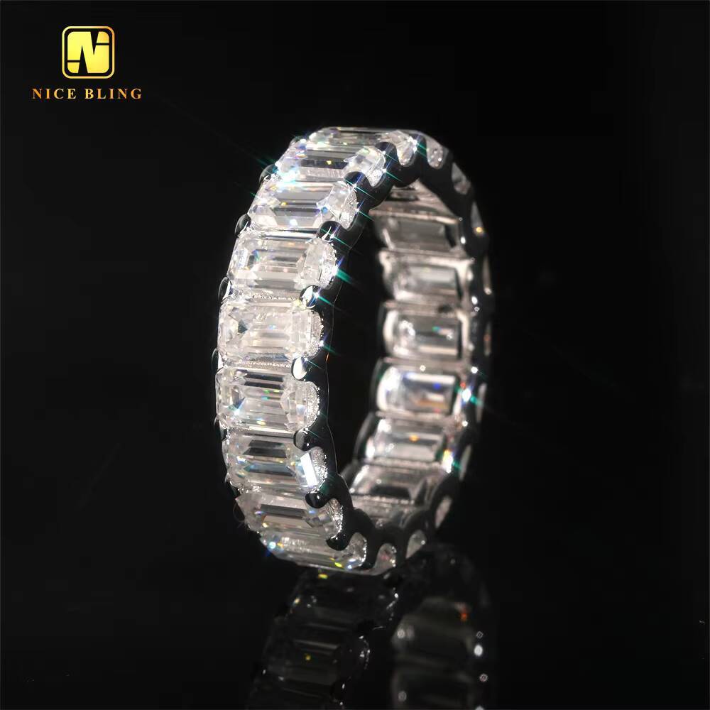 Fine Iced Out Wedding Ring VVS Moissanite 925 Silver Rings Daily Jewelry Diamond Emerald Cut Engagement Ring for Women Men