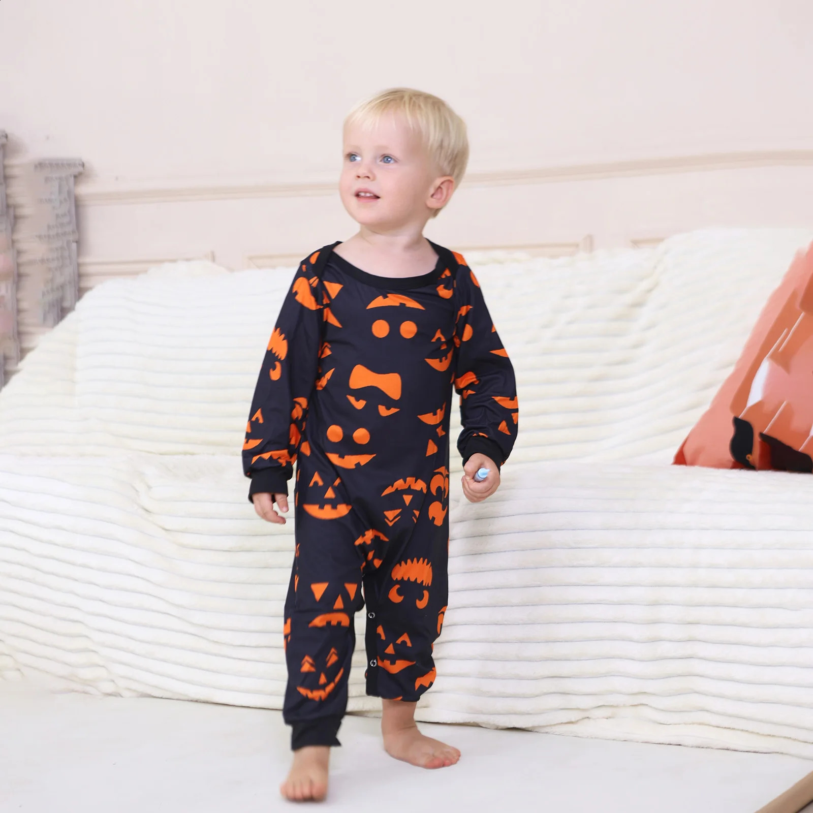 Family Look Halloween Party Pajamas Set Mom Daughter Dad Son Matching Outfits Cartoon Print Soft Loose 2 Pieces Suit Sleepwear 251027