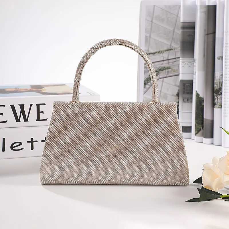 Chain Light Shoulder Bag Womens Fashion Clutch Handbag Simple Dinner Party Travel Storage Bag H251027