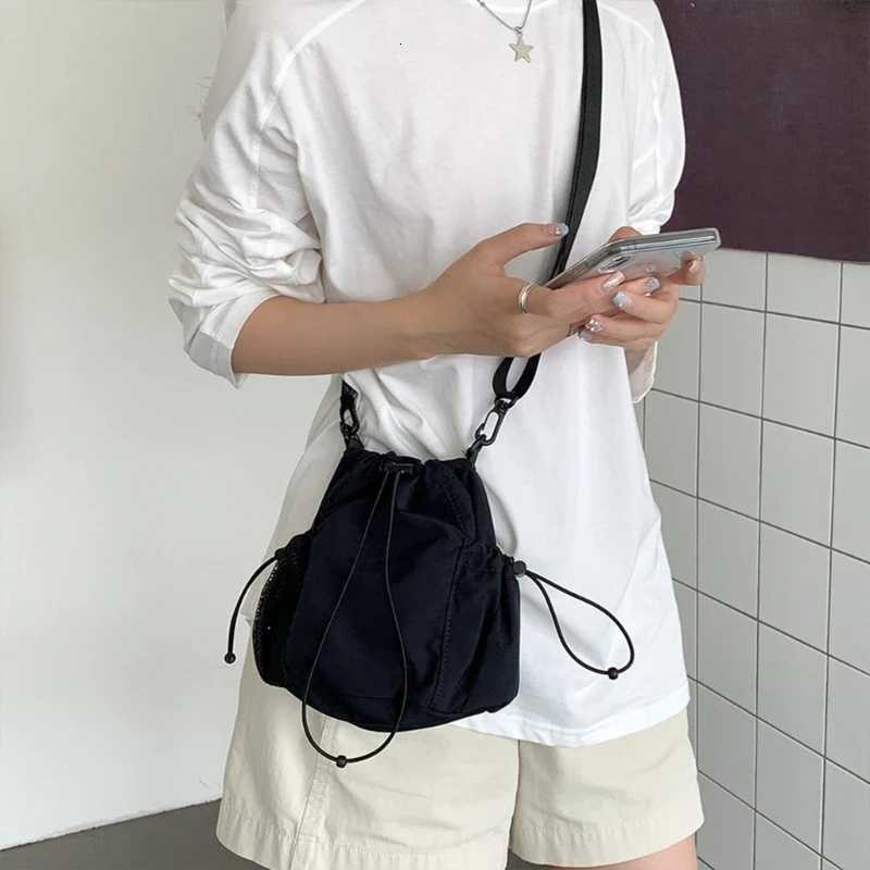 Fashion Nylon Bucket Bag Crossbody Purse Shoulder Bags for Shopping and TravelW251028