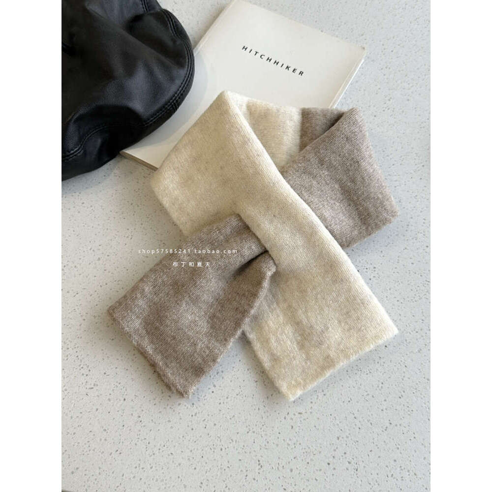 Wool Blend Small Cross Color Short Scarf Cashmere Feel Warm Student Women Autumn Winter Neck Warmer