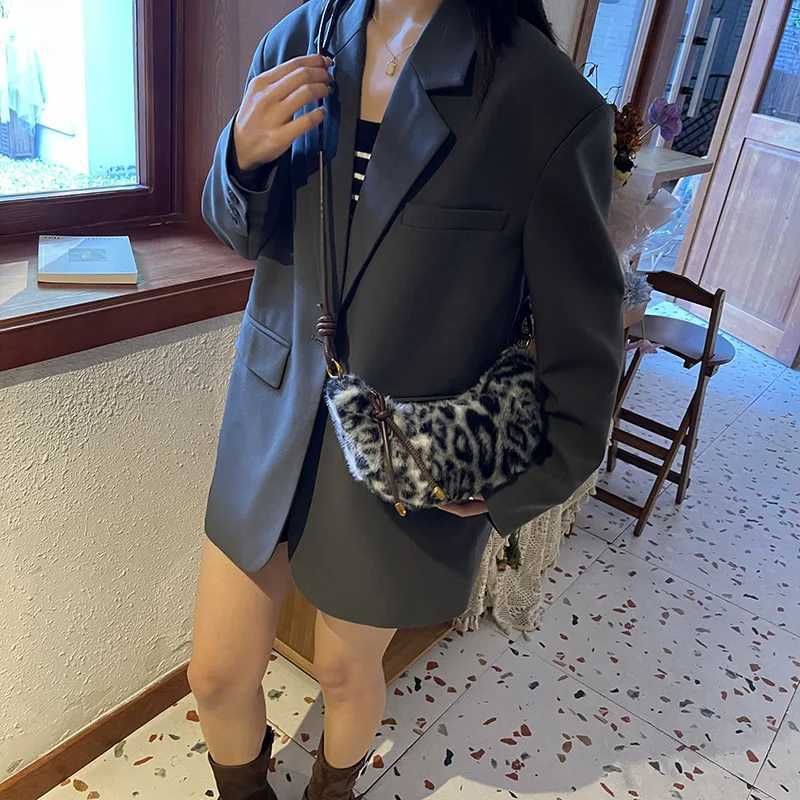 Fashion Soft Interior Compartment Crossbody Bags Casual Sewing Thread Hot Sale Bags for Women Zipper Corduroy Womens HandbagsT251028