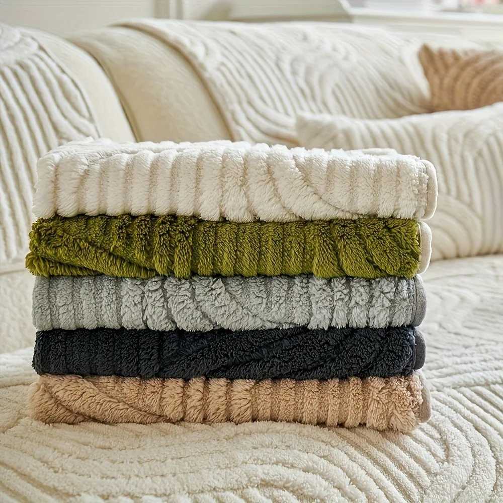 2pcs Geometric Jacquard Thicken Tuffed Fleece AntiSlip Sofa Towel Sofa Cushion Cover for Living Room Lounge Sofa C251028