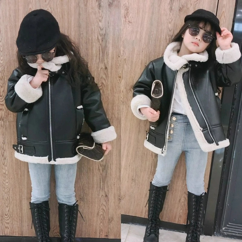 Girls leather jacket with thickened fur and integrated coat top 2025 winter clothing childrens clothing 38 years old 251027