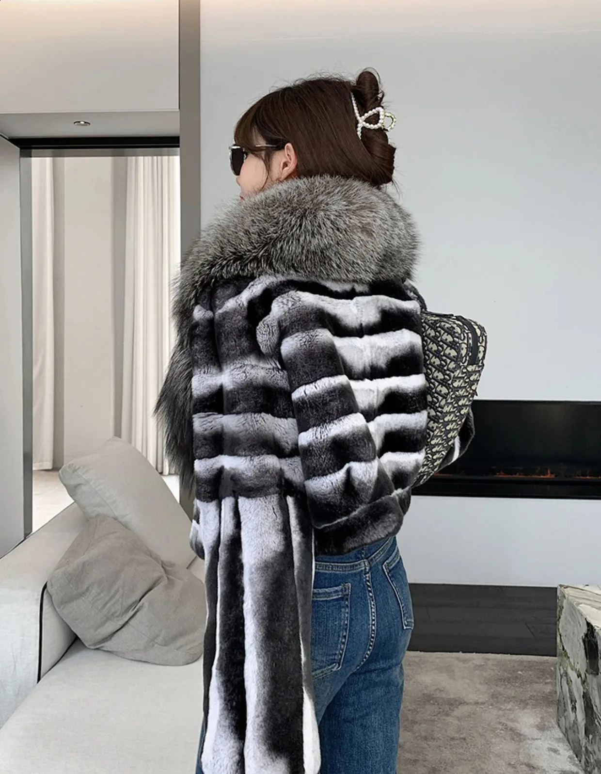 Selling Fashion Real Rex Rabbit Fur Jacket Natural Fox Fur Collar Short Real Fur Coat Women Warm Winter Outerwear 251027