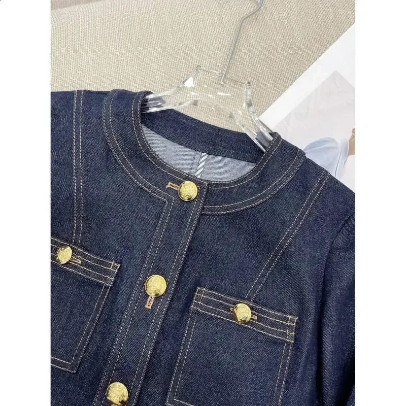 Retro round Neck Short Denim Jacket Womens Spring Style French Contrast Color Stitching Cotton Casual Top 251015