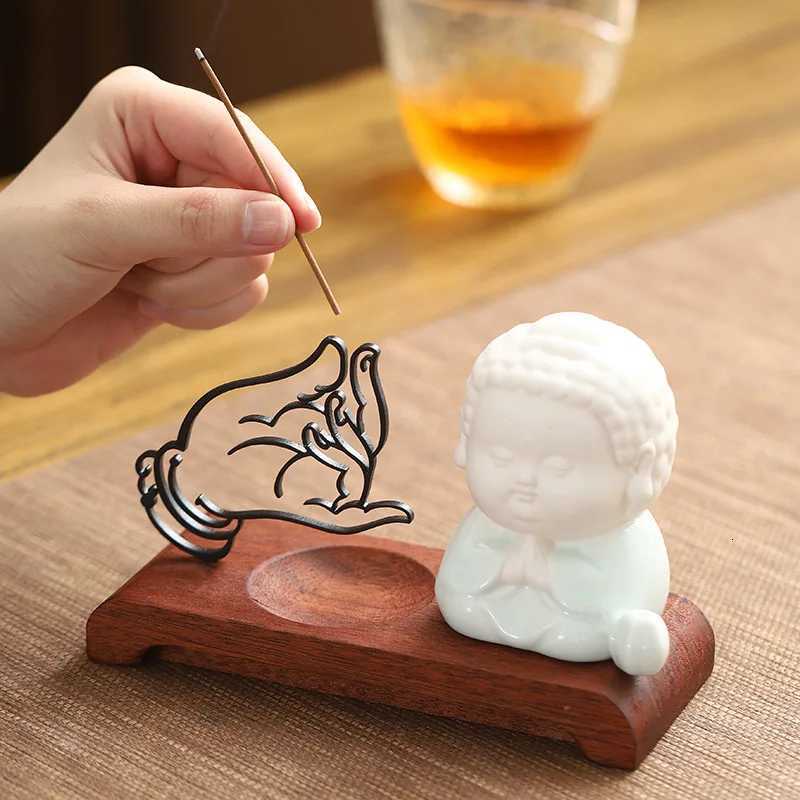 Buddha Hand Incense Stick Holder Creative Iron Art Incense Burner Zen Home Decor for Living Room Office Z251028