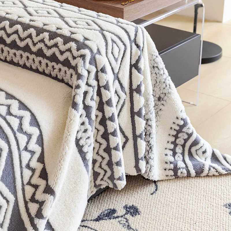 Bohemian Winter Thick Velvet Sofa Towel Multi Functional Dustroof Sofa Towel Cover for Living Room Plush Knee Blanket for Office C251028