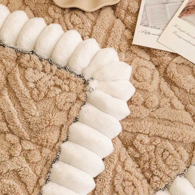 Thick Plush Sofa Cover Autumn Universal Anti Slip Couch Cushion Protector Warm Cream Style Sofa Couch Slipcovers for Living Room C251028