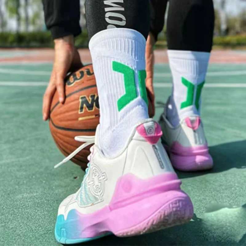 13 pairs professional mens basketball socks with thick towel bottom breathable sports socks mens long badminton socks J251028